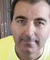 Ingegnere, Insegnante, Celibe senza figli. Ingegnere, Insegnante, Celibe senza figli.