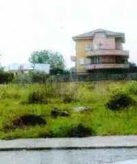 Vendita Edificabile commerciale in Via Circonvallazione