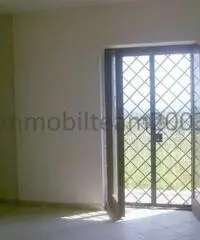 AMPIA VILLA CAPENA