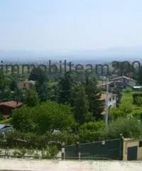 AMPIA VILLA CAPENA