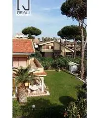 Anzio Lavinio-  Villa in bif.  6 locali € 230.000 T601