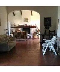 Lavinio-Lido di Enea: Vendita Villa da 210mq con due garage