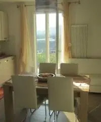 Loano-Grande Trilocale Arredato e con Posto Auto