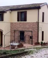 Semindipendente in vendita a Ancona, CASTELLANO