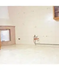 Casa singola angolare con box