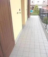 APPARTAMENTO di 3 vani e di 106 mq (GRUMELLO DEL MONTE) rif. 598