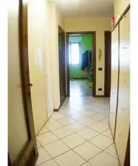 Seriate, Via D.Minzoni, AMPIO TRILOCALE luminoso- Box e cantina