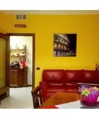 Seriate, Via D.Minzoni, AMPIO TRILOCALE luminoso- Box e cantina