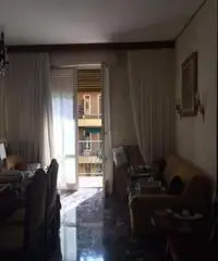 APPARTAMENTO di 5 vani e di 100 mq (BOLOGNA - Bologna) rif. VV 26