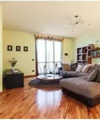 Vendita Villa da 316mq con garage