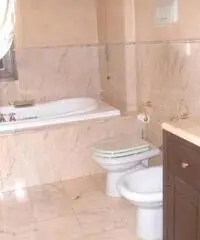 APPARTAMENTO di 4 vani e di 115 mq (PALAZZOLO SULL'OGLIO - MURA) rif. 596