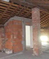 VILLA di 4 vani e di 250 mq (ADRO) rif. 592