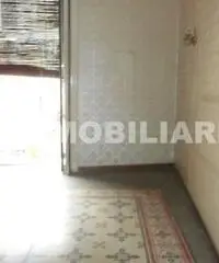 via Etnea zona borgo 4 vani+ammezzato in palazzo storico