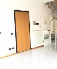 Vendita Trilocale in Via F. de Pinedo