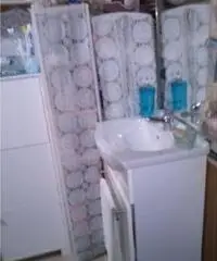 Svendo Roulotte con Pre-Ingresso e servizi per sei a 70 MT.dal mare.