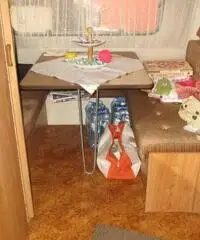 Roulotte e preingresso 3x4 m (bagno con doccia)