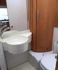 HYMER HYMERVAN 572 immatricolata 2010 colore argento HYMER HYMERVAN 572 immatricolata 2010 colore argento