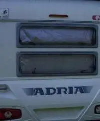 Roulotte ADRIA 6 posti letto anno 2007 Roulotte ADRIA 6 posti letto anno 2007