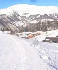 vendo casa mobile con veranda in legno a polsa di brentonico vendo casa mobile con veranda in legno a polsa di brentonico