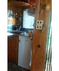 ROULOTTE CON PRE INGRESSO E TELO DI COPERTURA