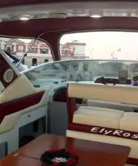 Barca a motore Barca a motore