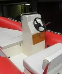 Gommone BWA 4,40 con motore 40 cavalli Yamaha 4 tempi EFI