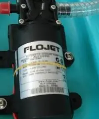 Serbatoio acqua 39L con pompa Flojet originale