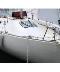EC19 barchetta a vela per uscite giornaliere e piccole crociere