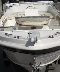 barca a motore NAVALPLASTICA GOZZO 500 anno 2015 lunghezza mt 530