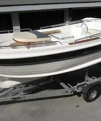 barca a motore NAVALPLASTICA GOZZO 500 anno 2015 lunghezza mt 530