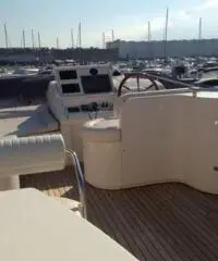 barca a motore CANTIERE NAVALE TIRRENO CAYMAN CYBER 62 FLY anno 2008 lunghezza mt 19