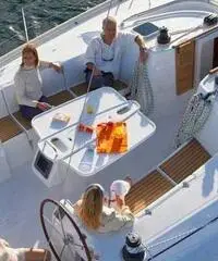Noleggio barche a Castellammare di Stabia Media Ship Charter