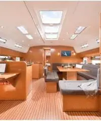 Offerta last second noleggio barca a vela in Italia Media Ship Charter