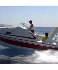 Barca cabinata 5.5m