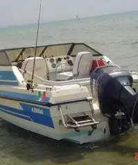 BARCA SEMI CABINATA