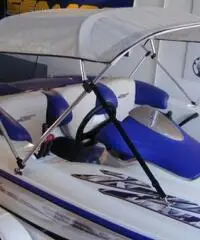 barca a motore SEA DOO Challenger 14 170hp New anno 2007 lunghezza mt 4,5 barca a motore SEA DOO Challenger 14 170hp New anno 2007 lunghezza mt 4,5