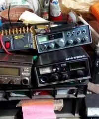 vendo VHF CB CANALI MARINI, LINEARE DA CASA E ALIMENTATORE BILANCIATO vendo VHF CB CANALI MARINI, LINEARE DA CASA E ALIMENTATORE BILANCIATO