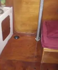 Barca a vela Cartefour 681