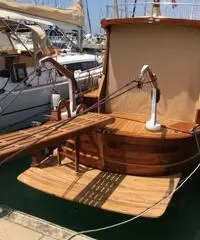 Gozzo Cabinato in fasciame di Mogano e Teak  Fratelli Mileo Gozzo Cabinato in fasciame di Mogano e Teak  Fratelli Mileo