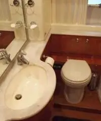 FERRETTI 680