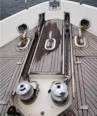 FERRETTI 680