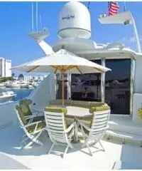 Lazzara 94 PILOTHOUSE