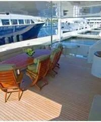 Lazzara 94 PILOTHOUSE