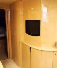 PRINCESS YACHTS V48