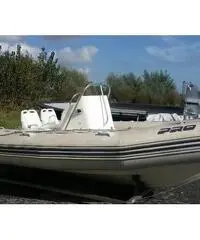 gommone Zodiac Italia Pro 550 open anno 2001 lunghezza mt 5 gommone Zodiac Italia Pro 550 open anno 2001 lunghezza mt 5