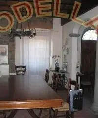 VILLE VILLETTE TERRATETTI - VILLA PLU
rifAMILIARE - CAMPI BISENZIO