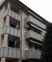 Ponte Della Pietra: Vendita Bilocale in Via Pietro Nenni Ponte Della Pietra: Vendita Bilocale in Via Pietro Nenni