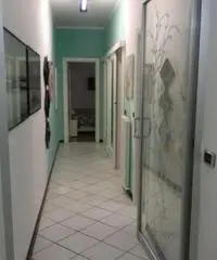 Vendita Cinque locali in Piazza Canessa