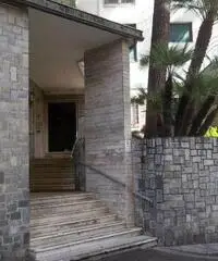 Affascinante Appartamento di 171 mq. con Terrazzo zona Casino' proprio dietro la Chiesa Russa.