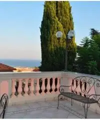 Vendita Villa in Via Edmondo de Amicis